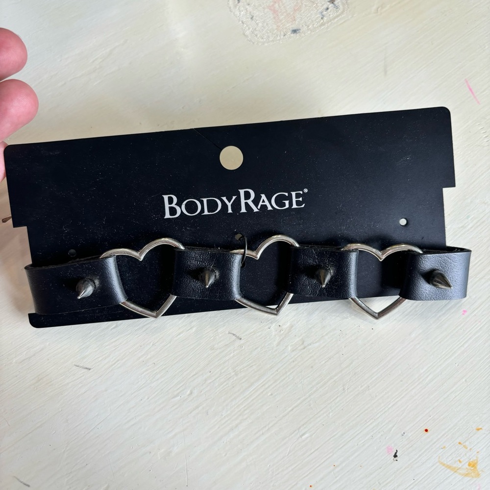 NWT SPENCERS BODY RAGE BLACK SILVER HEART CHOKER NECKLACE BONDAGE
